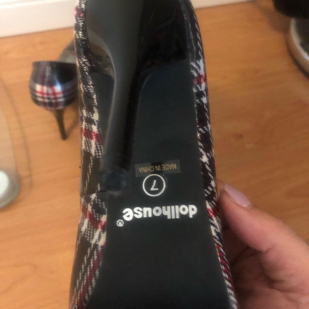 High heels - Picture 3 of 4